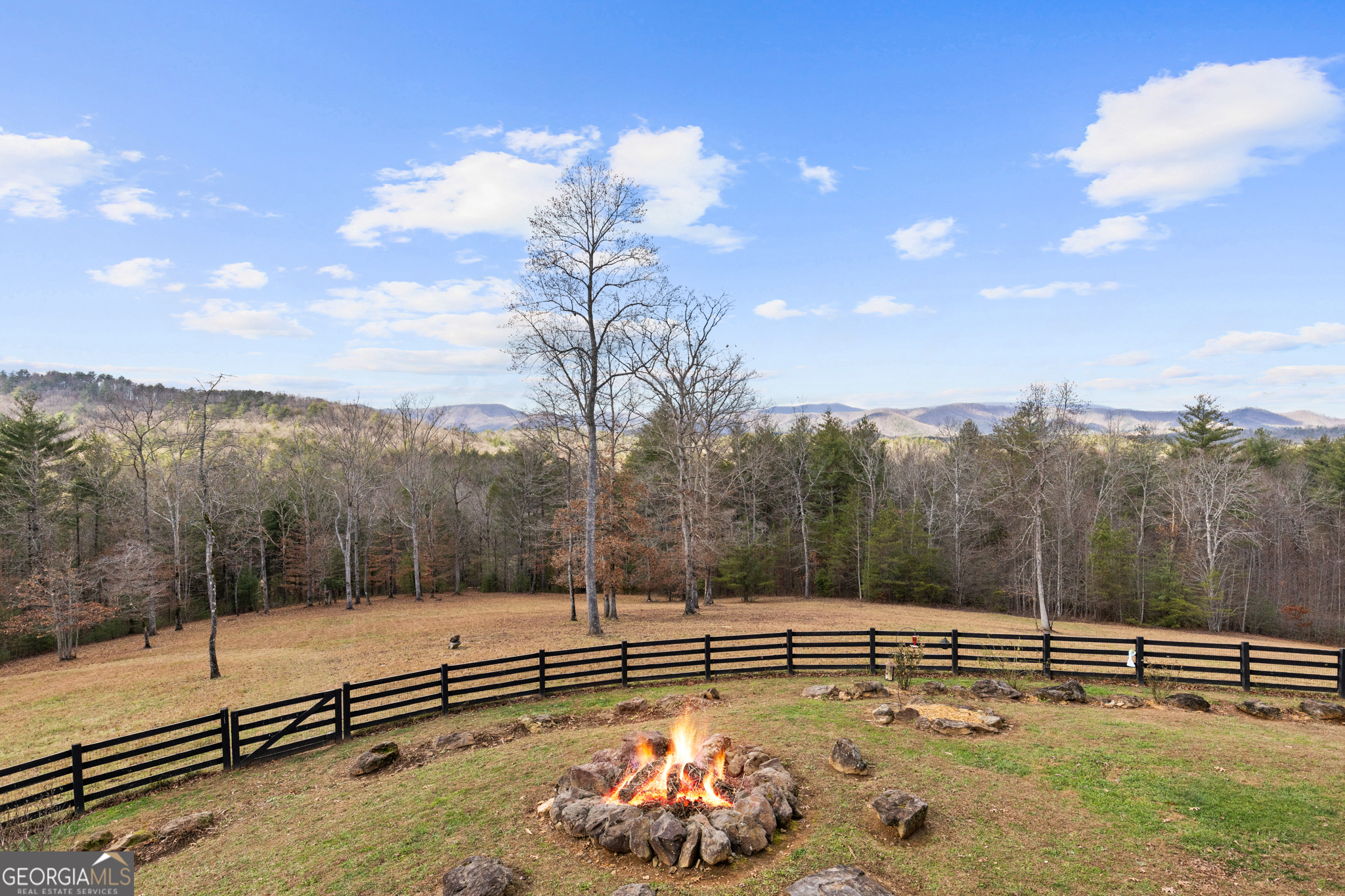 98 S Saddleback Trail Blue Ridge GA 30513