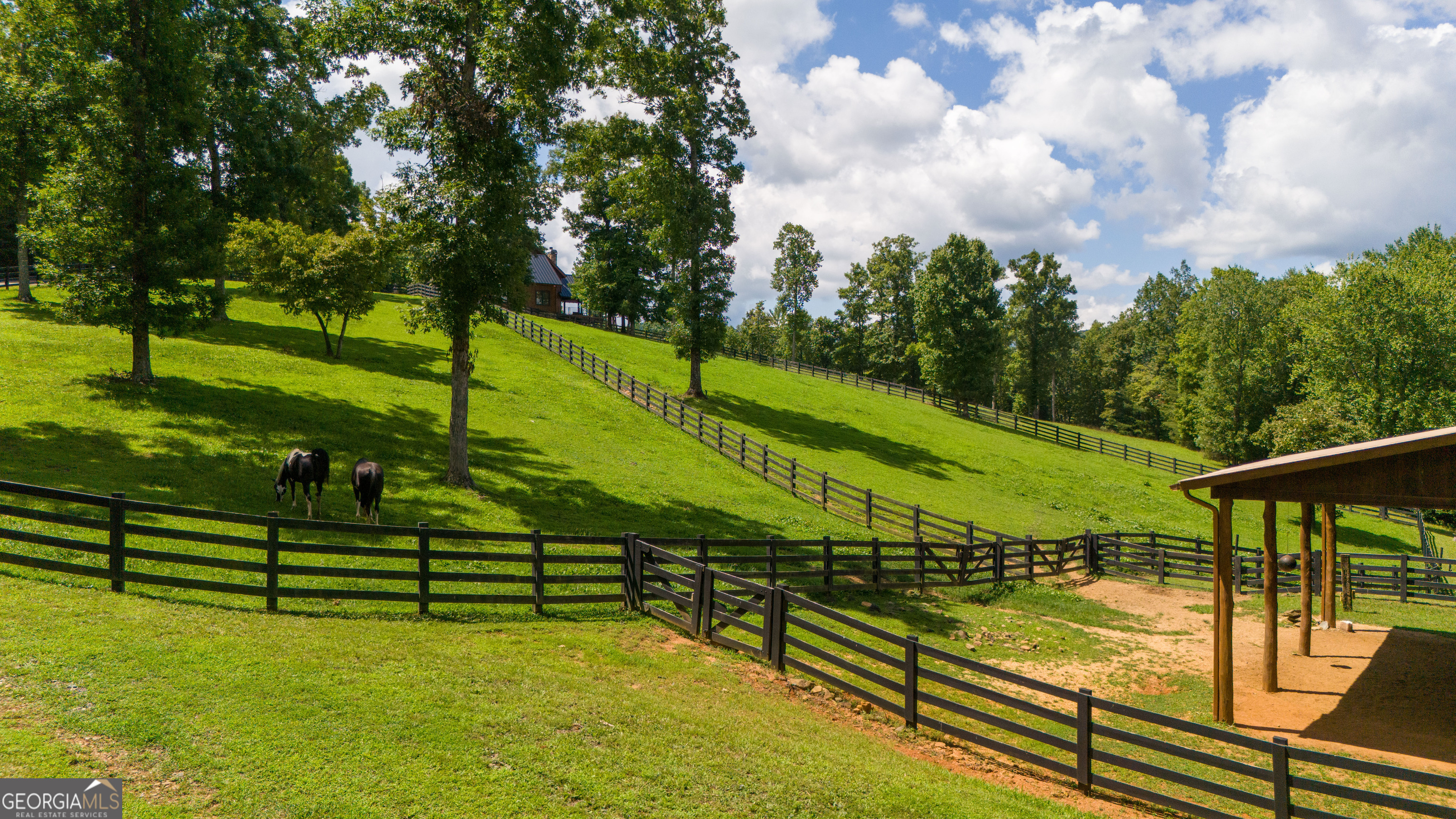 98 S Saddleback Trail Blue Ridge GA 30513