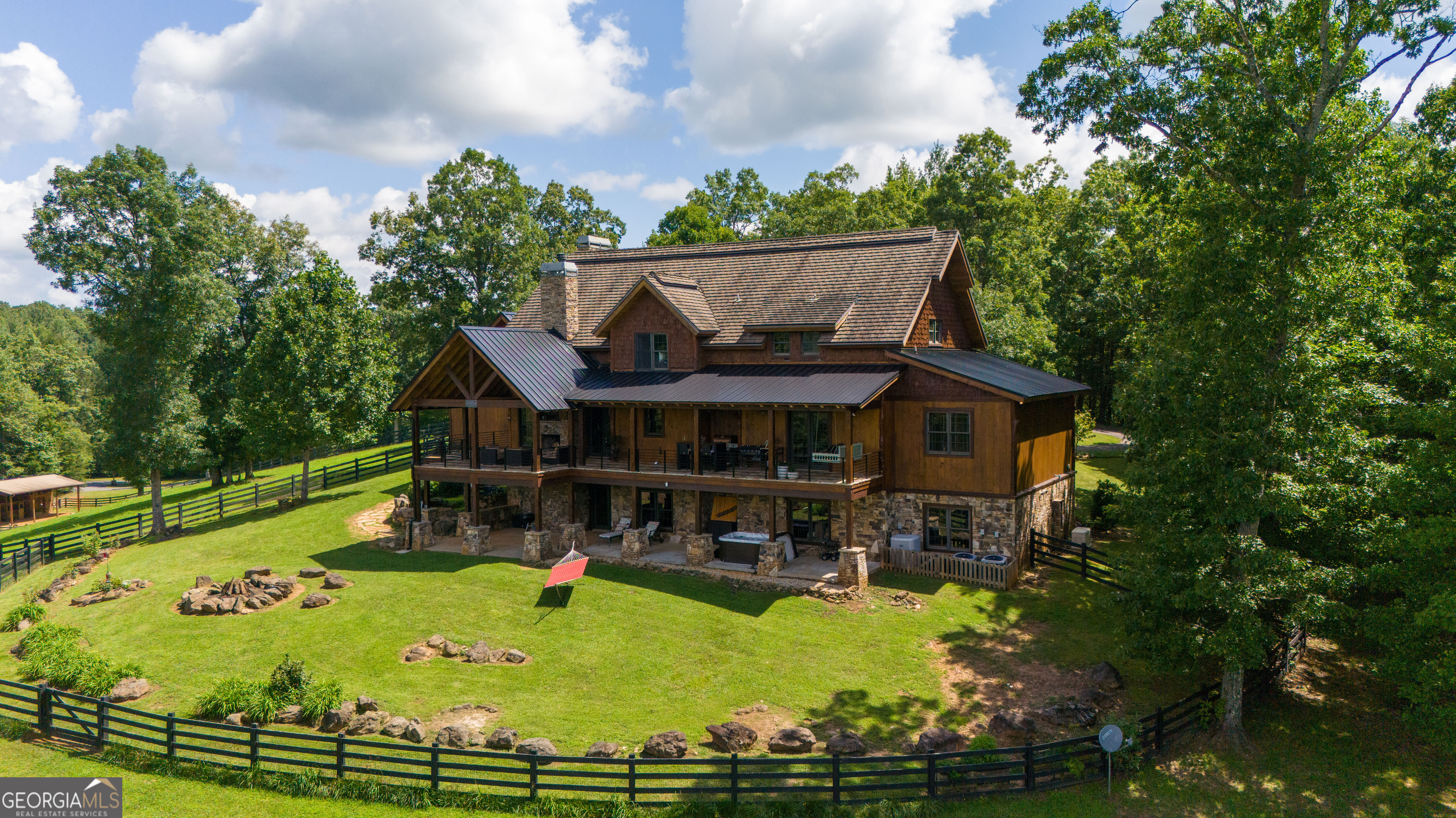 98 S Saddleback Trail Blue Ridge GA 30513