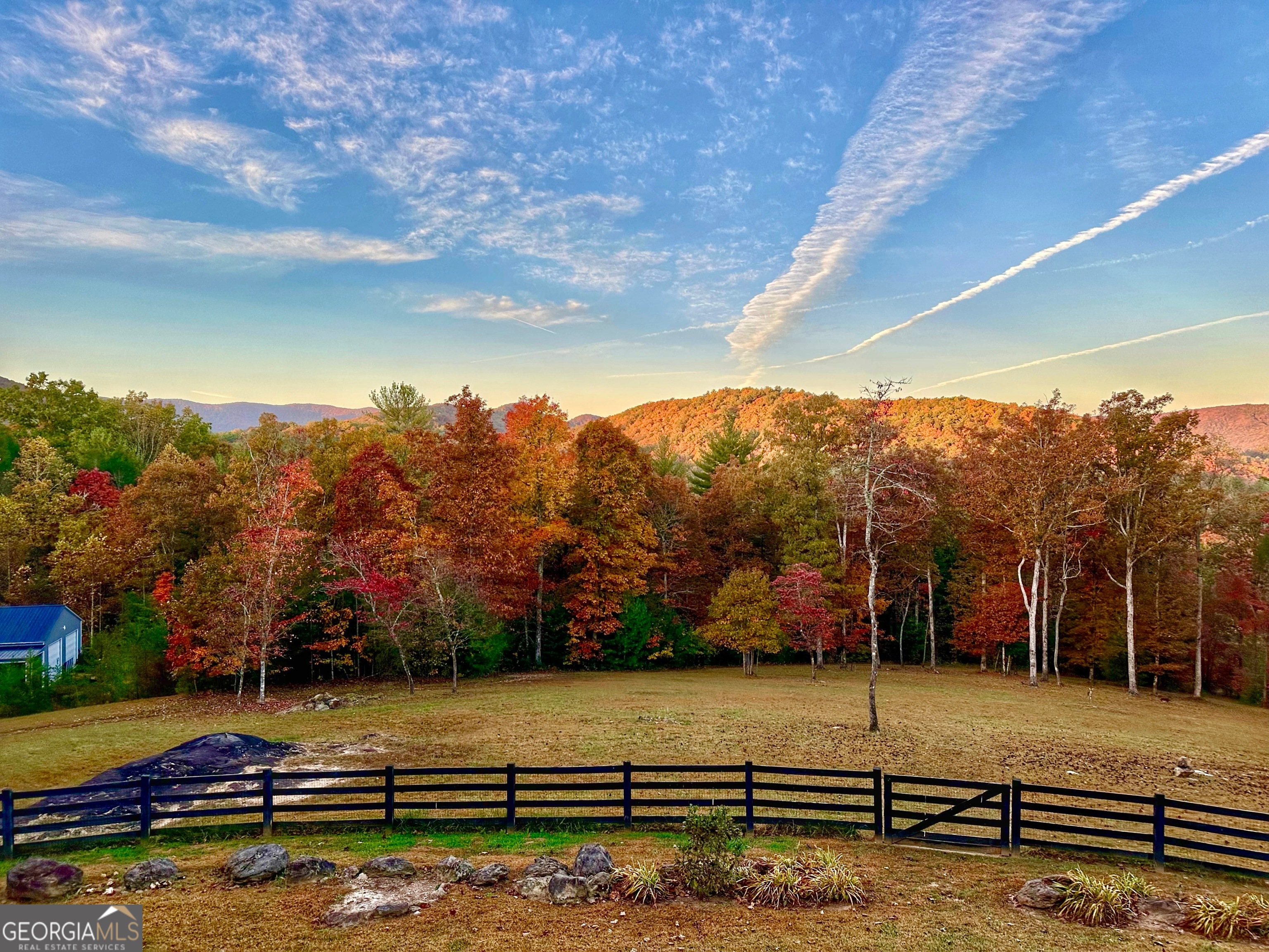 98 S Saddleback Trail Blue Ridge GA 30513