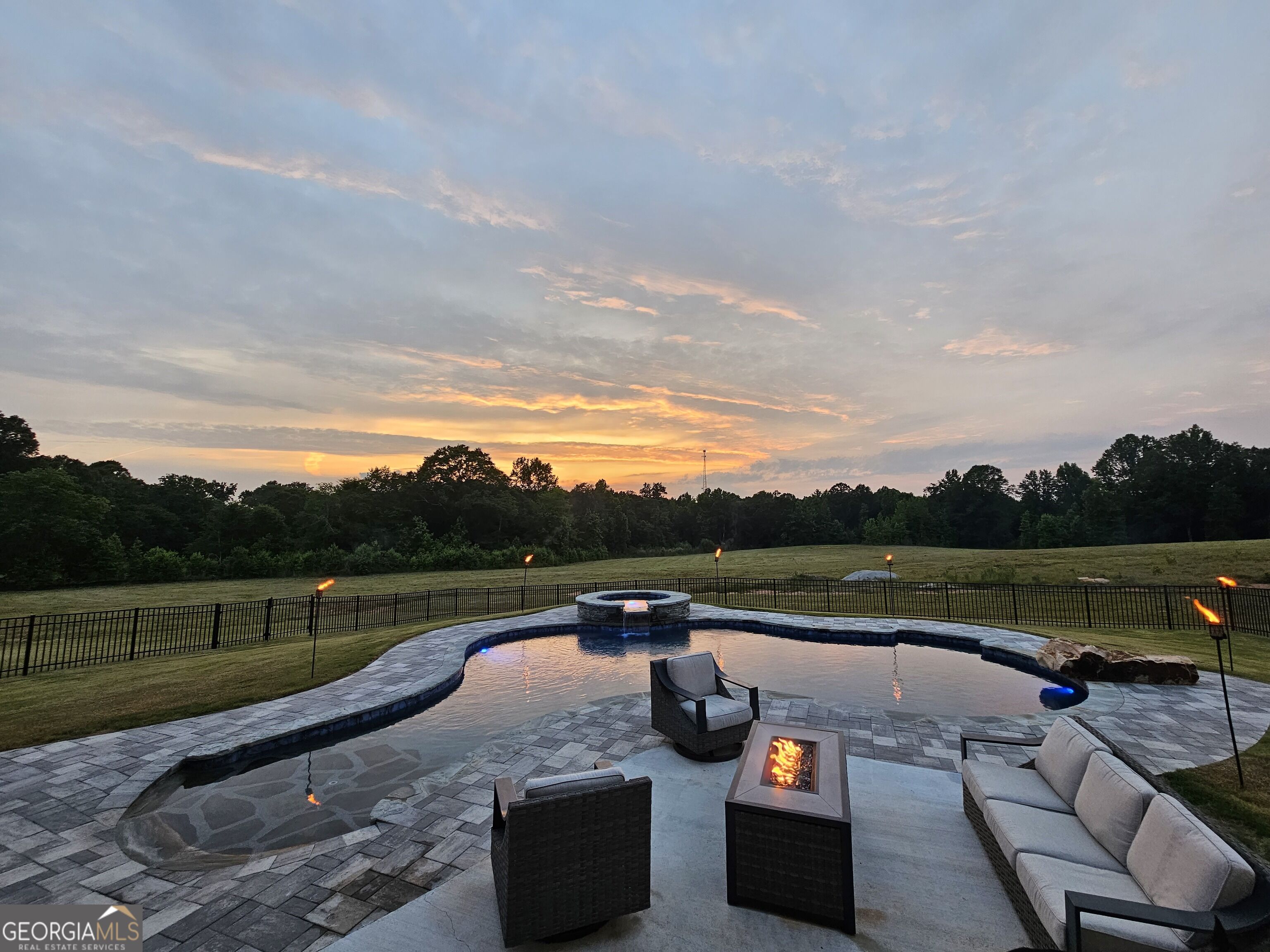 433 Clover Drive Social Circle GA 30025