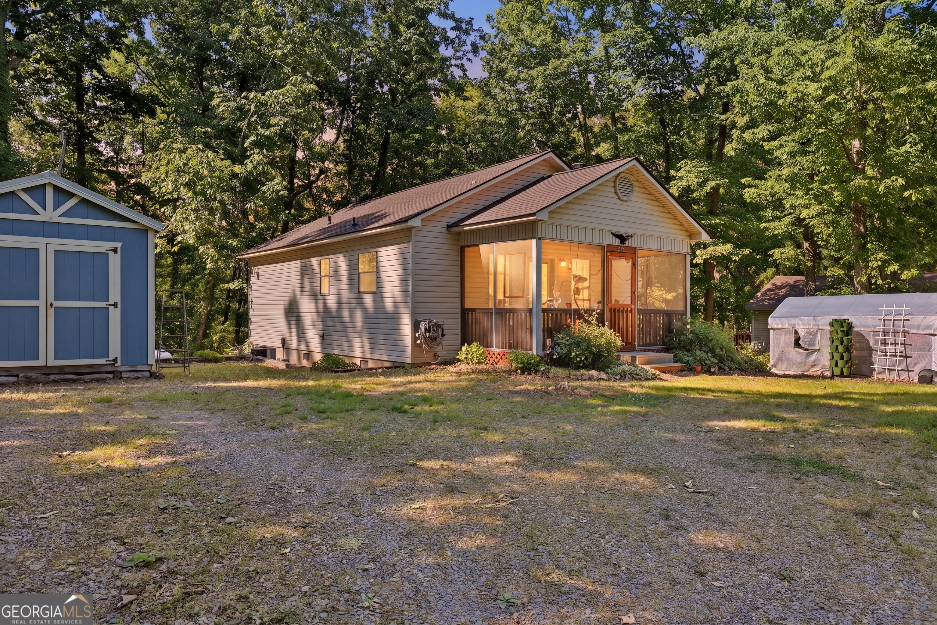 55 Deavours Lane Cleveland GA 30528