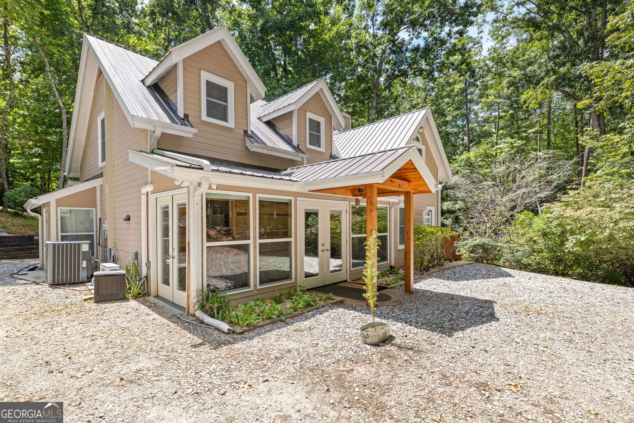 530 N Quail Trail Clarkesville GA 30523