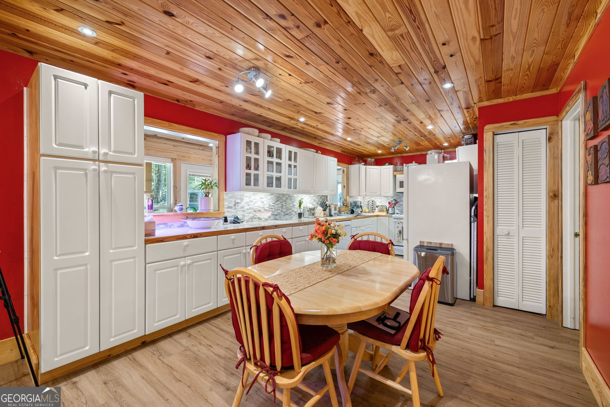 530 N Quail Trail Clarkesville GA 30523