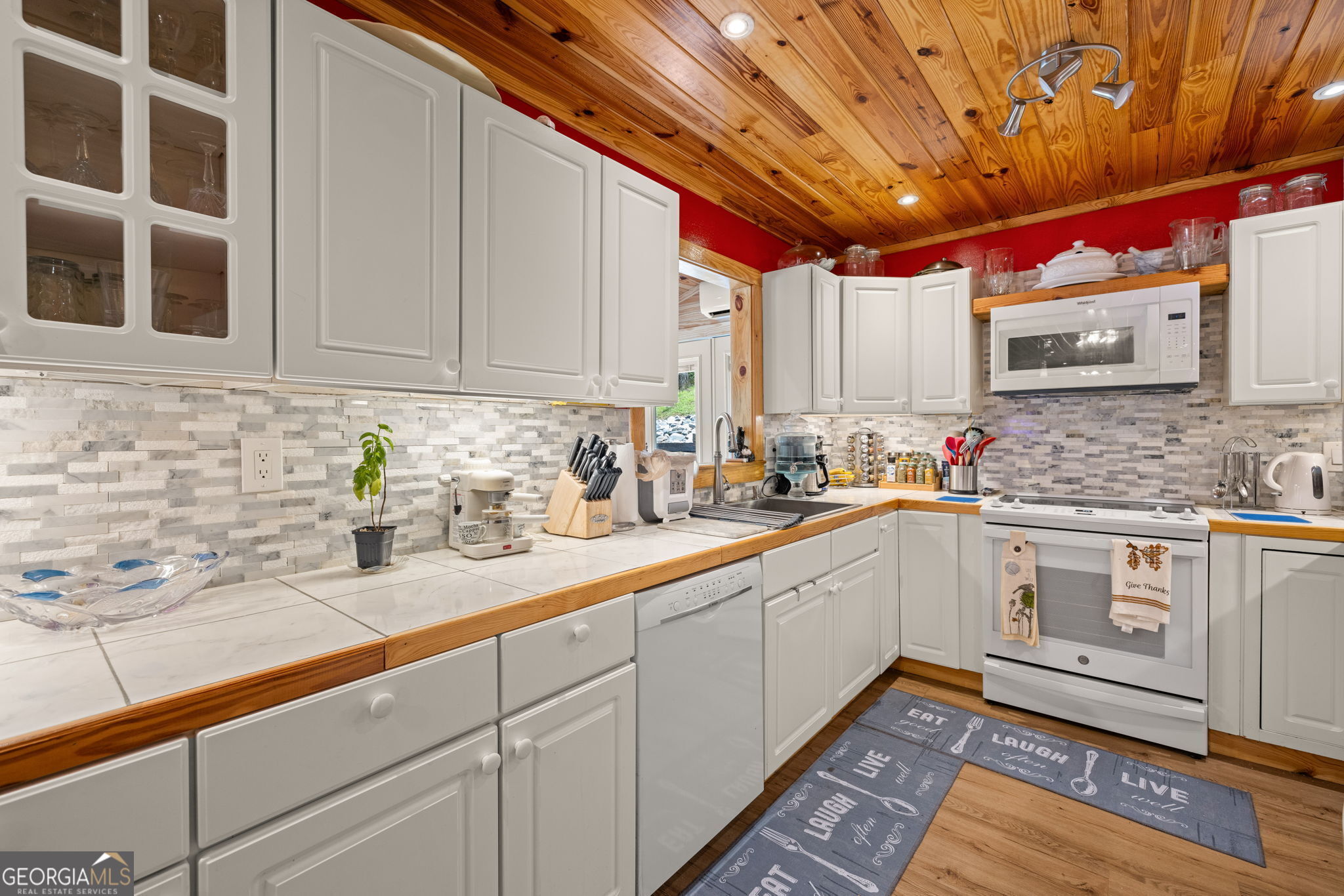 530 N Quail Trail Clarkesville GA 30523