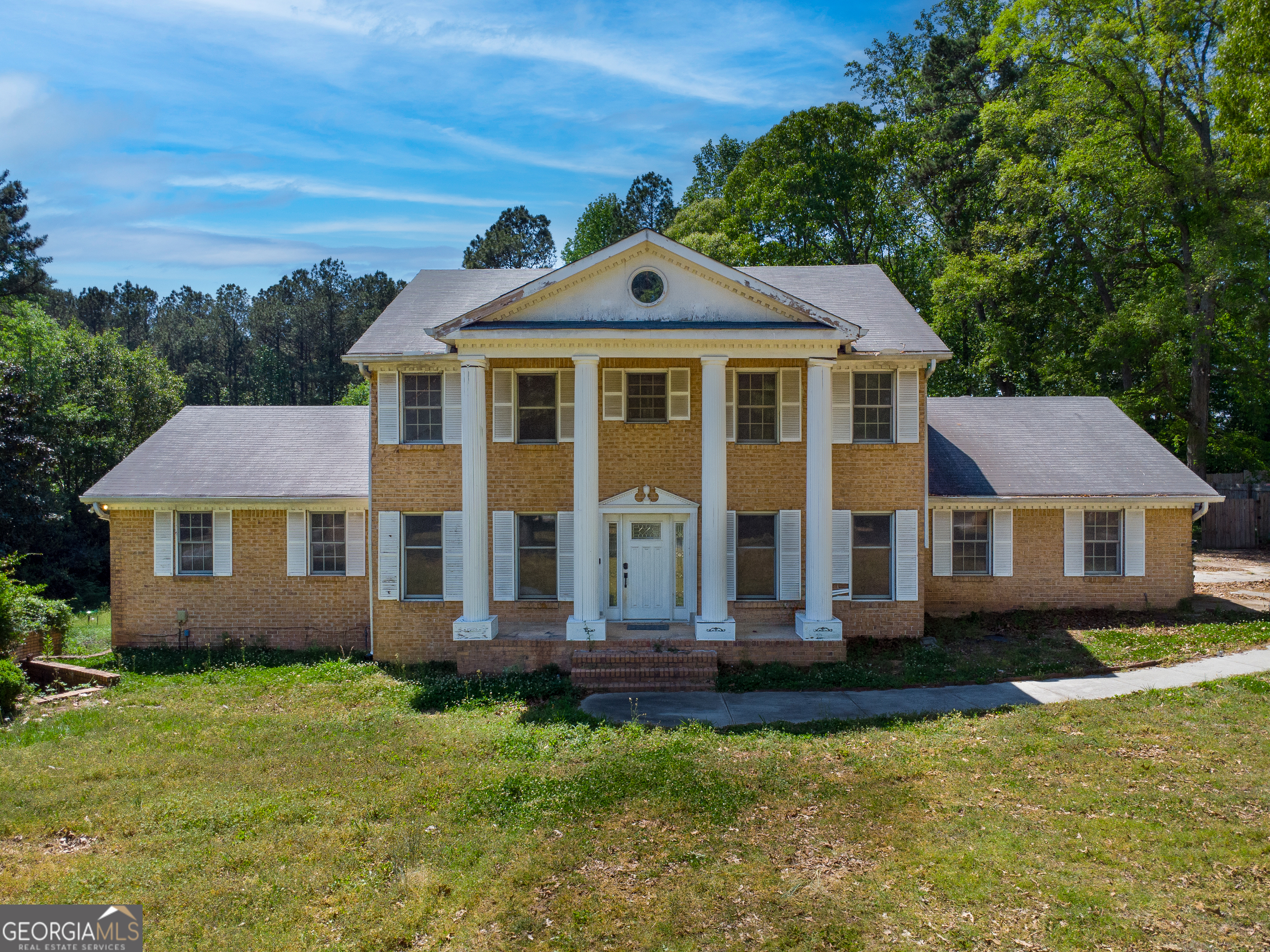 225 Dix Lee On Drive Fayetteville GA 30214