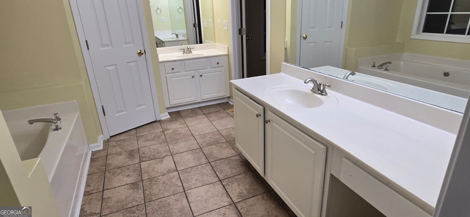 7365 Royale Lane Riverdale GA 30296