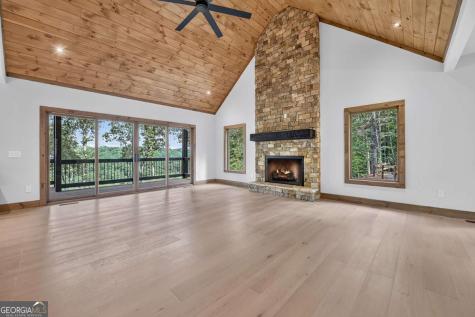 1729 Barnes Chapel Road Blue Ridge GA 30513