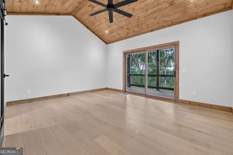 1729 Barnes Chapel Road Blue Ridge GA 30513