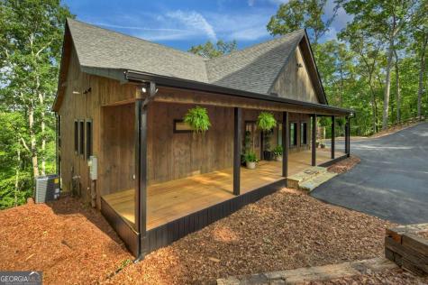 1729 Barnes Chapel Road Blue Ridge GA 30513