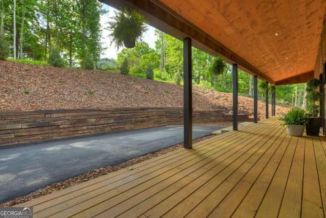 1729 Barnes Chapel Road Blue Ridge GA 30513