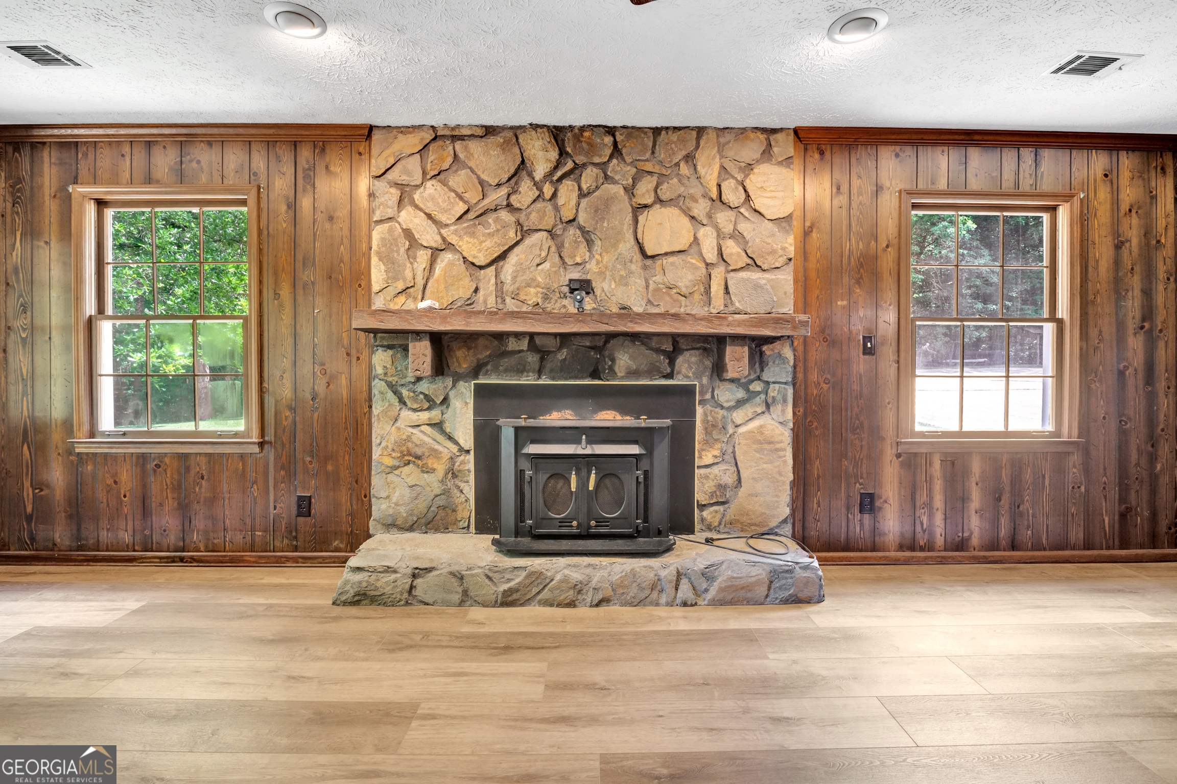 1806 Ga Highway 142 Shady Dale GA 31085