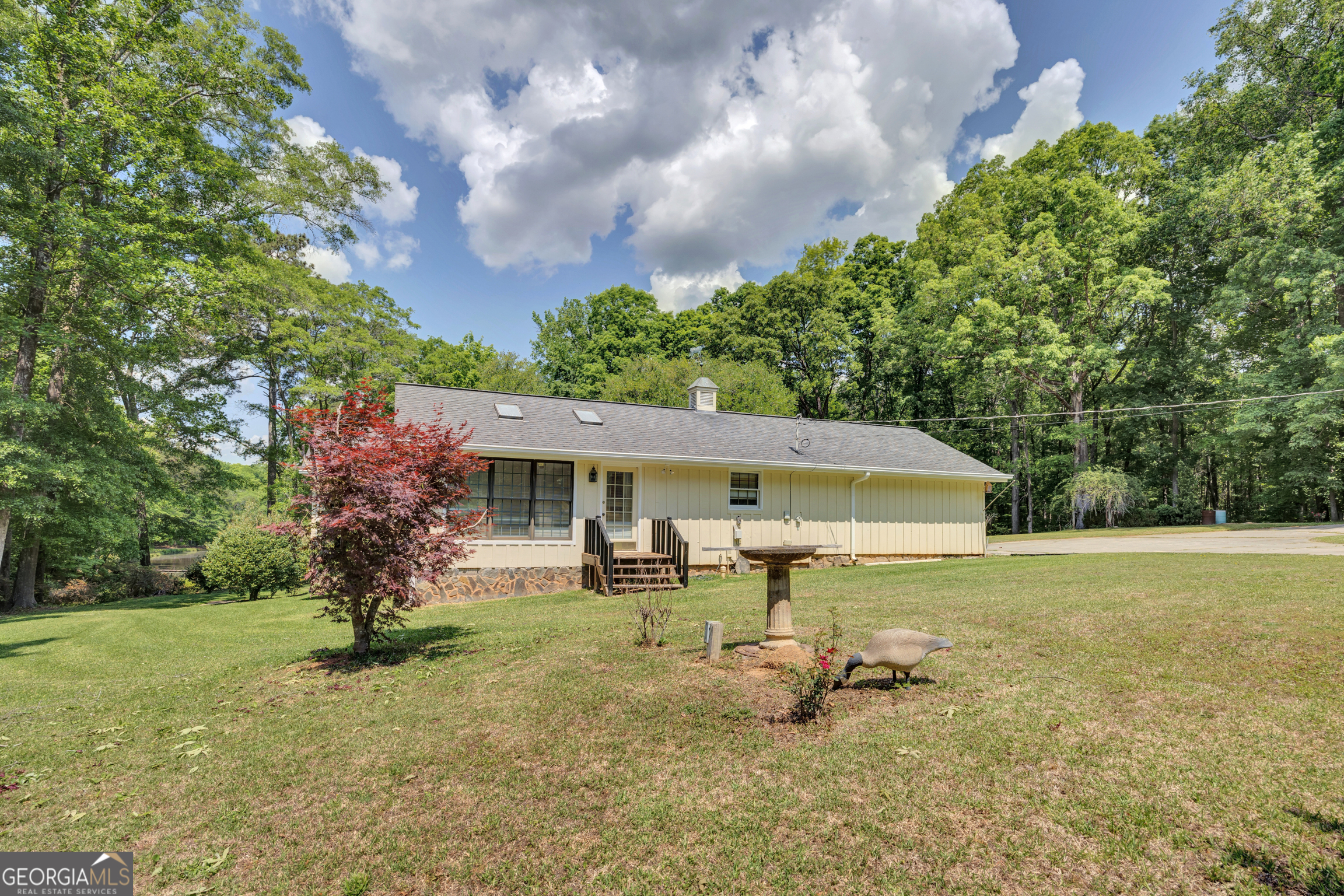 1806 Ga Highway 142 Shady Dale GA 31085