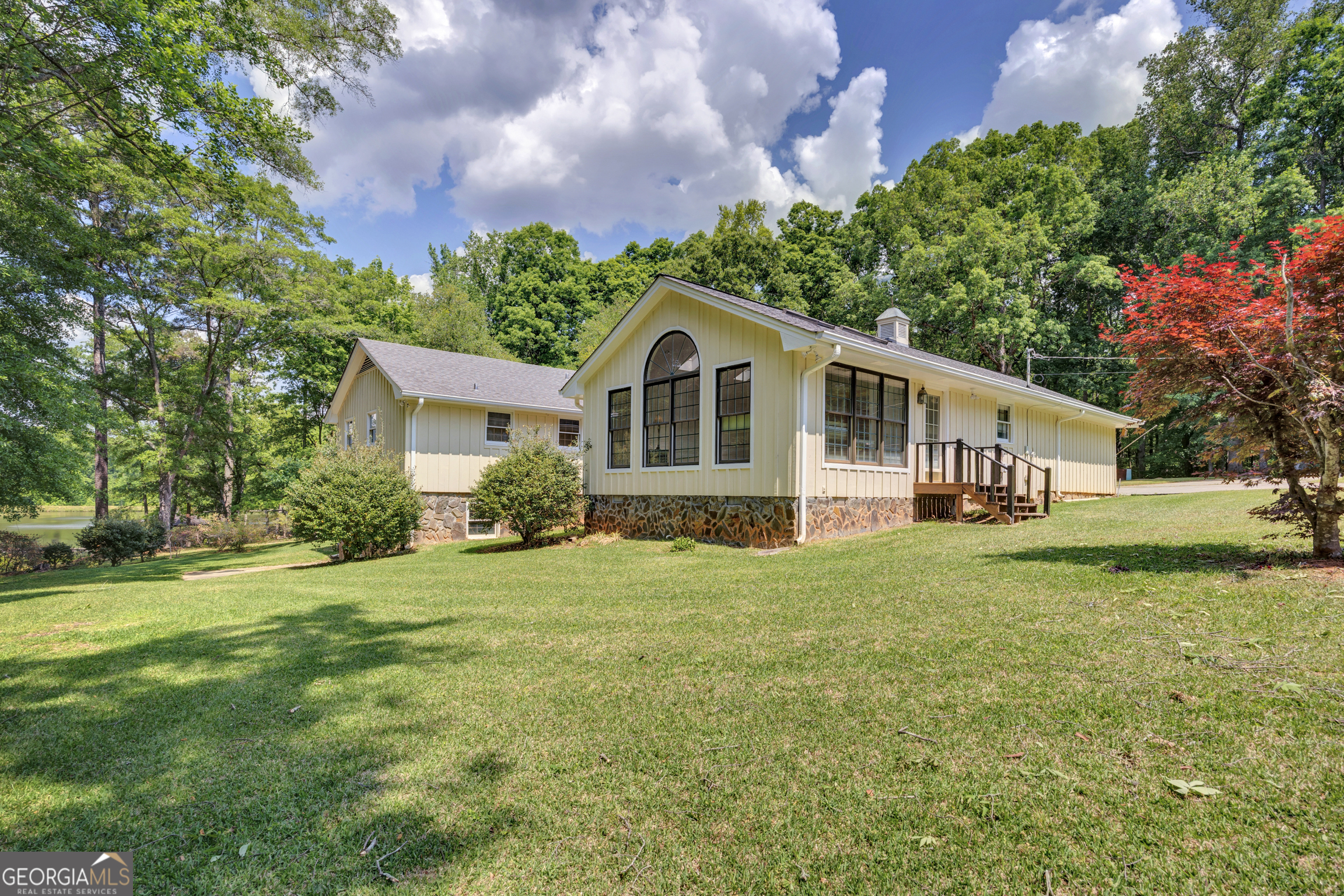 1806 Ga Highway 142 Shady Dale GA 31085