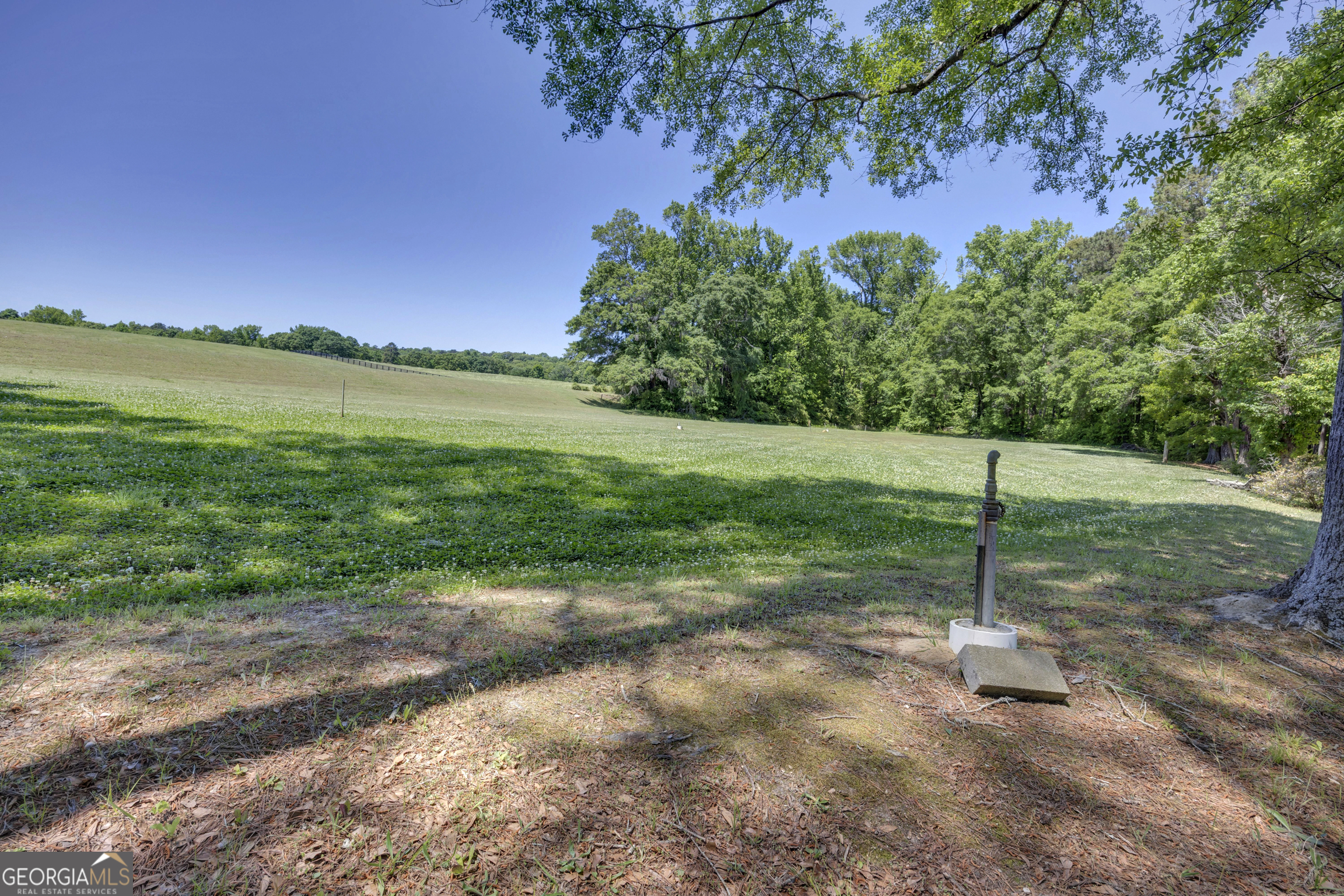 1806 Ga Highway 142 Shady Dale GA 31085