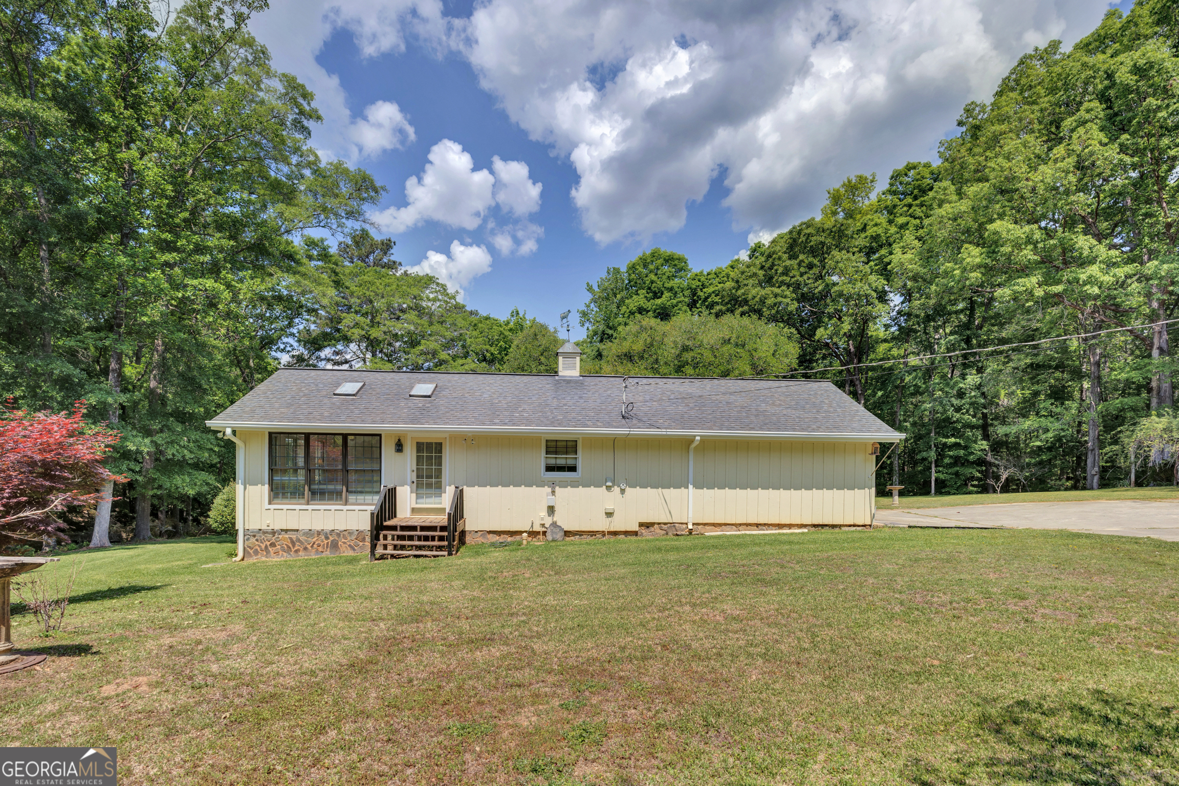 1806 Ga Highway 142 Shady Dale GA 31085