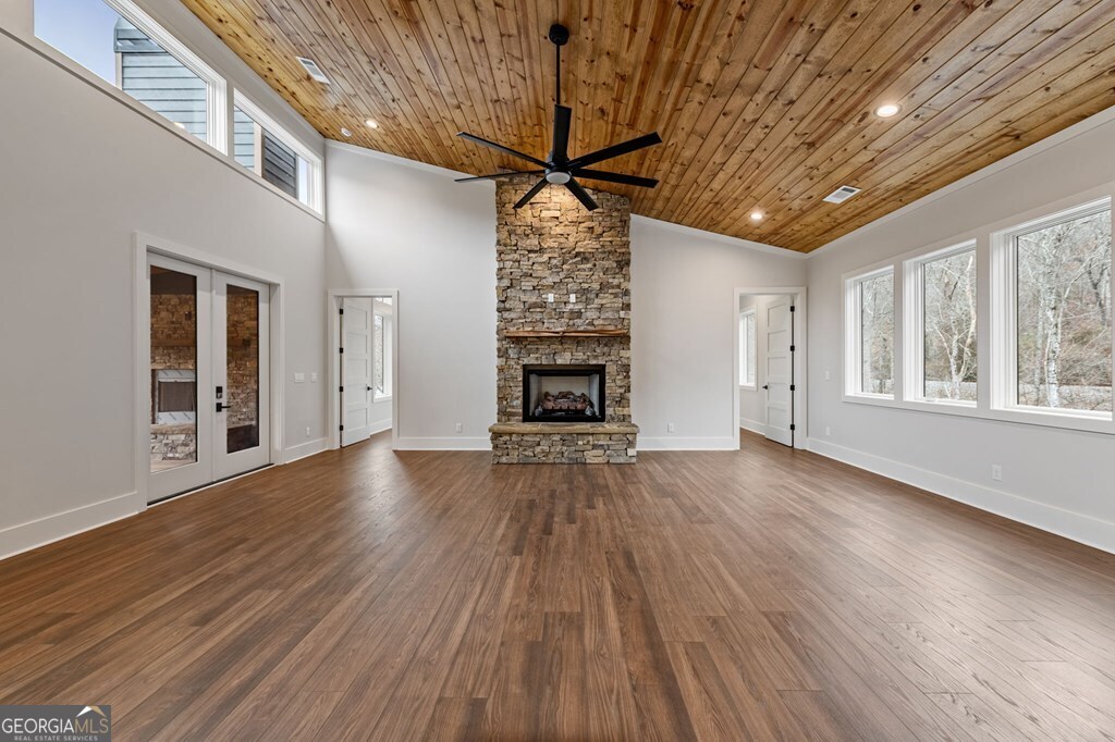494 Riverbend Manor Blue Ridge GA 30513