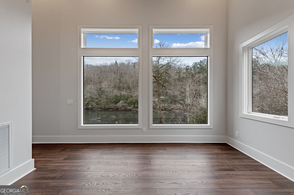 494 Riverbend Manor Blue Ridge GA 30513