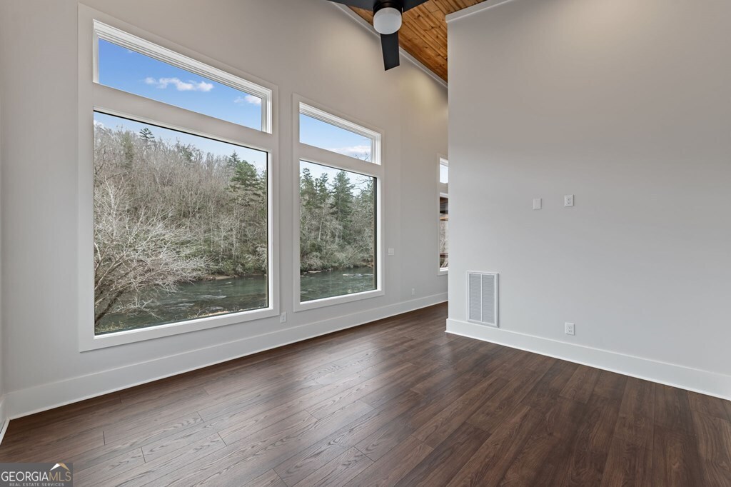 494 Riverbend Manor Blue Ridge GA 30513