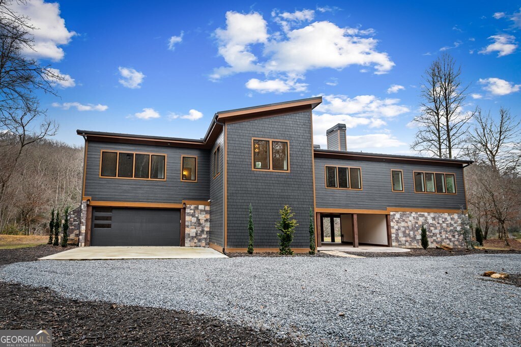 494 Riverbend Manor Blue Ridge GA 30513
