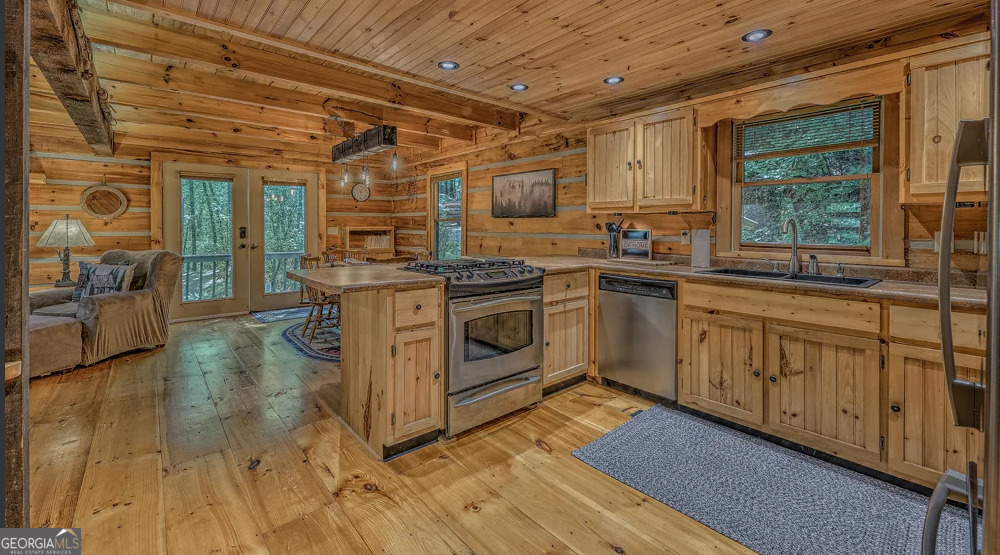 30 Stanley Creek Crossing Cherry Log GA 30522