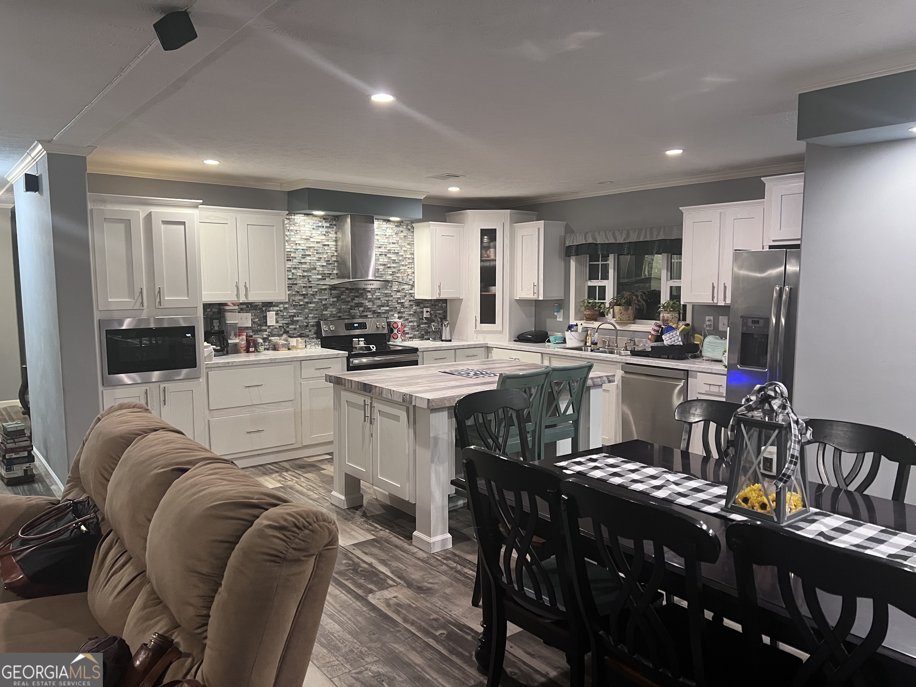 4450 Cleveland Highway Cohutta GA 30710
