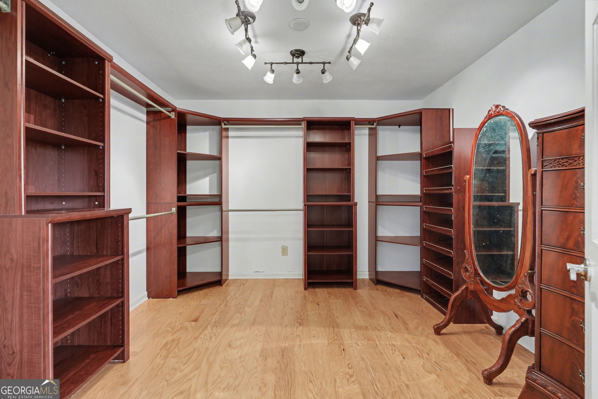 89 Mcclure Lane Dillard GA 30537