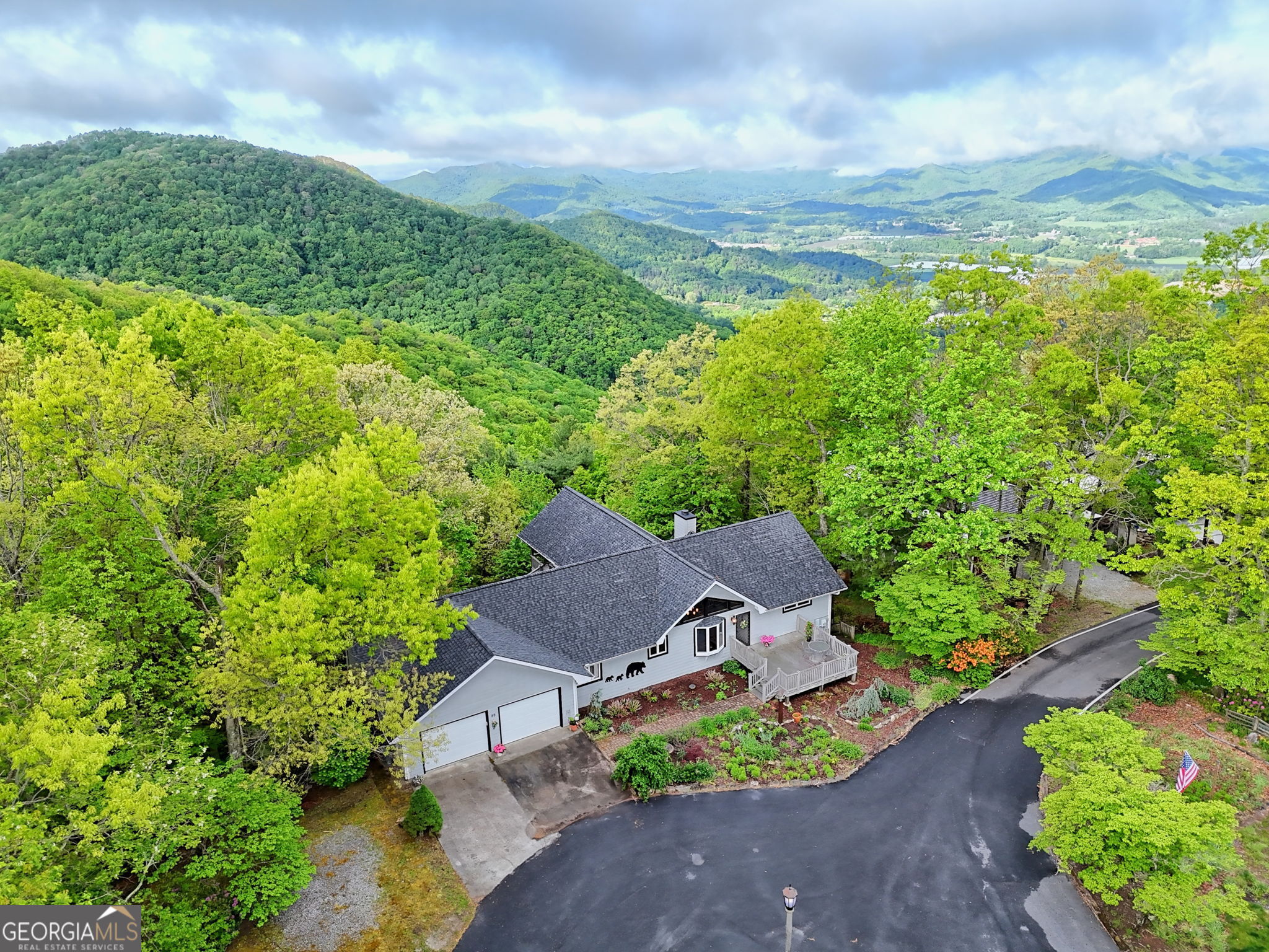 89 Mcclure Lane Dillard GA 30537