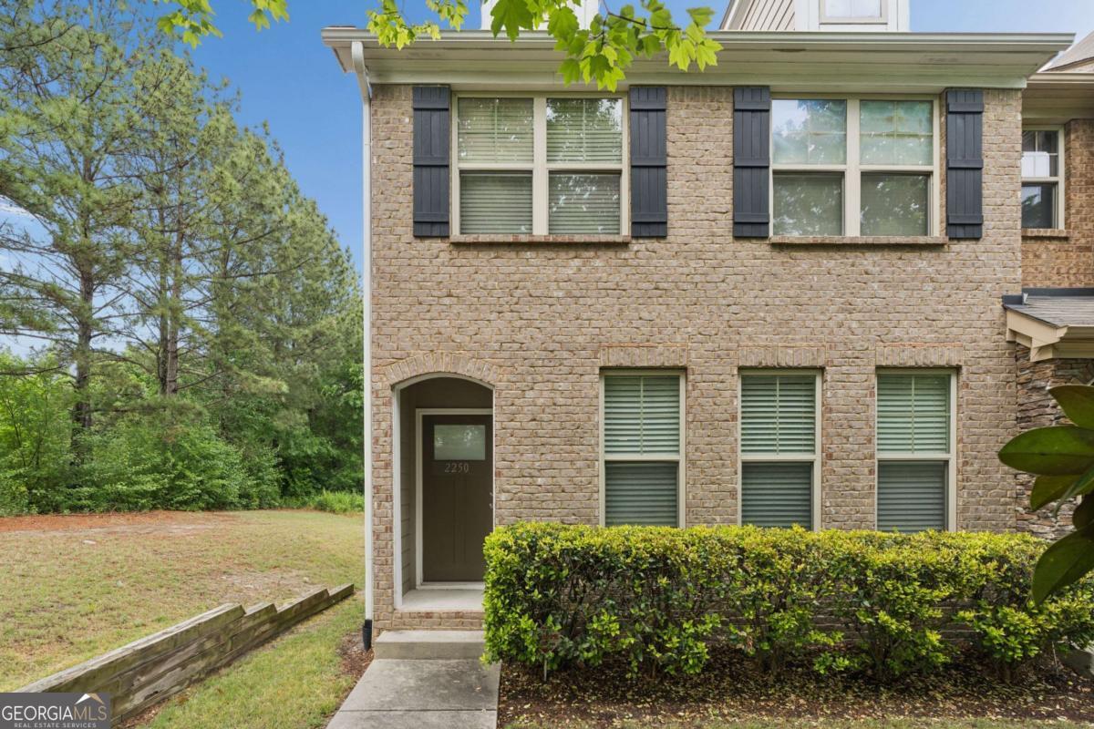 2250 Whiteoak Drive SE Smyrna GA 30080