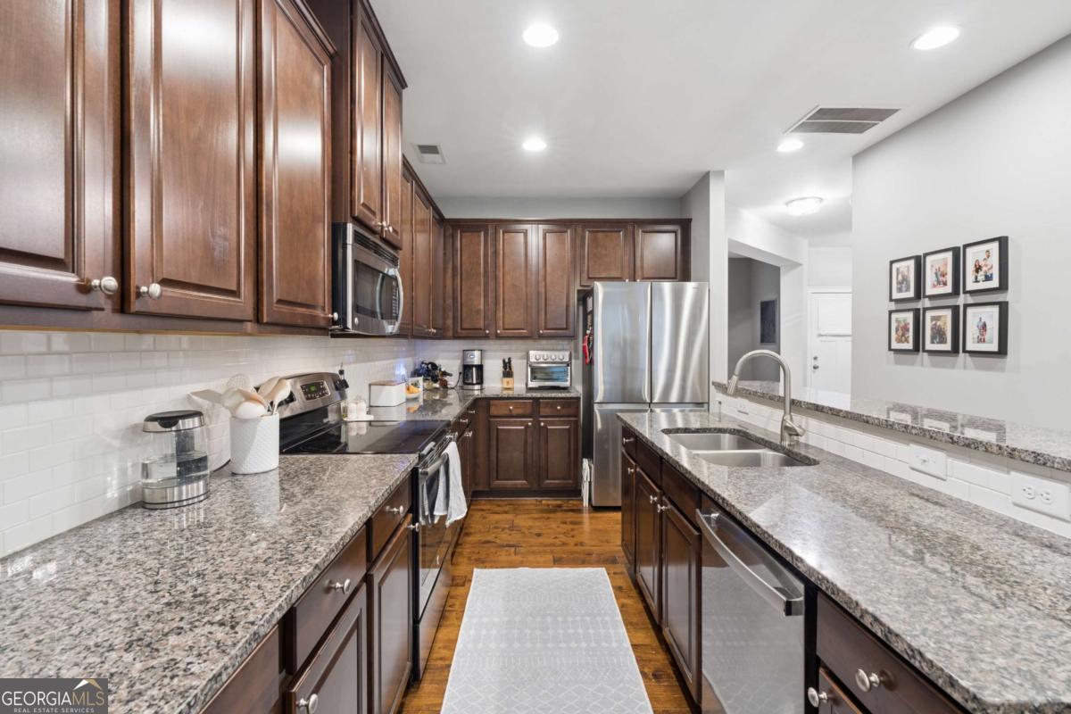 2250 Whiteoak Drive SE Smyrna GA 30080