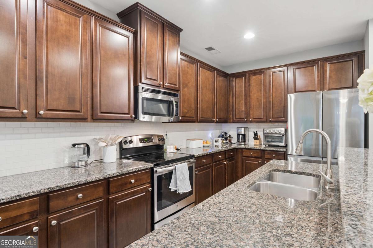 2250 Whiteoak Drive SE Smyrna GA 30080