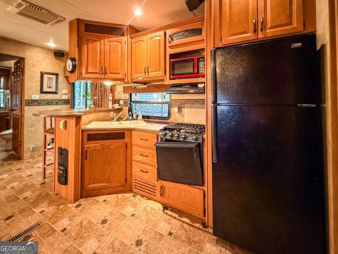 101 Canyon Pass Cleveland GA 30528