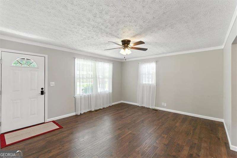32 Tomahawk Drive SW Cartersville GA 30120