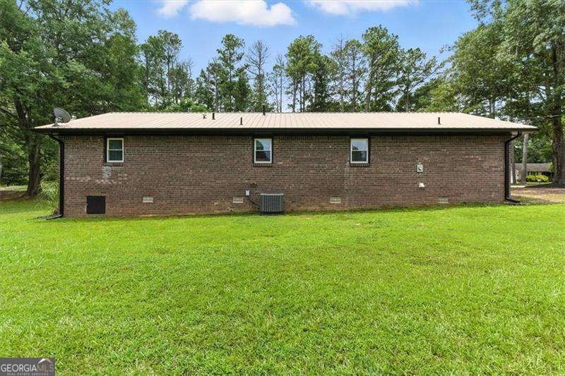 32 Tomahawk Drive SW Cartersville GA 30120