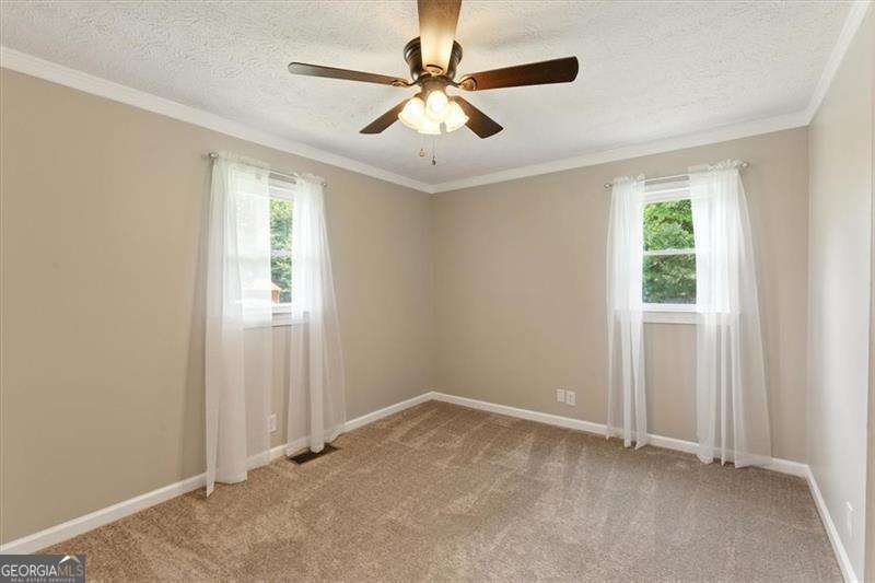 32 Tomahawk Drive SW Cartersville GA 30120