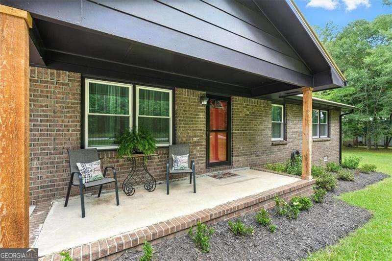 32 Tomahawk Drive SW Cartersville GA 30120
