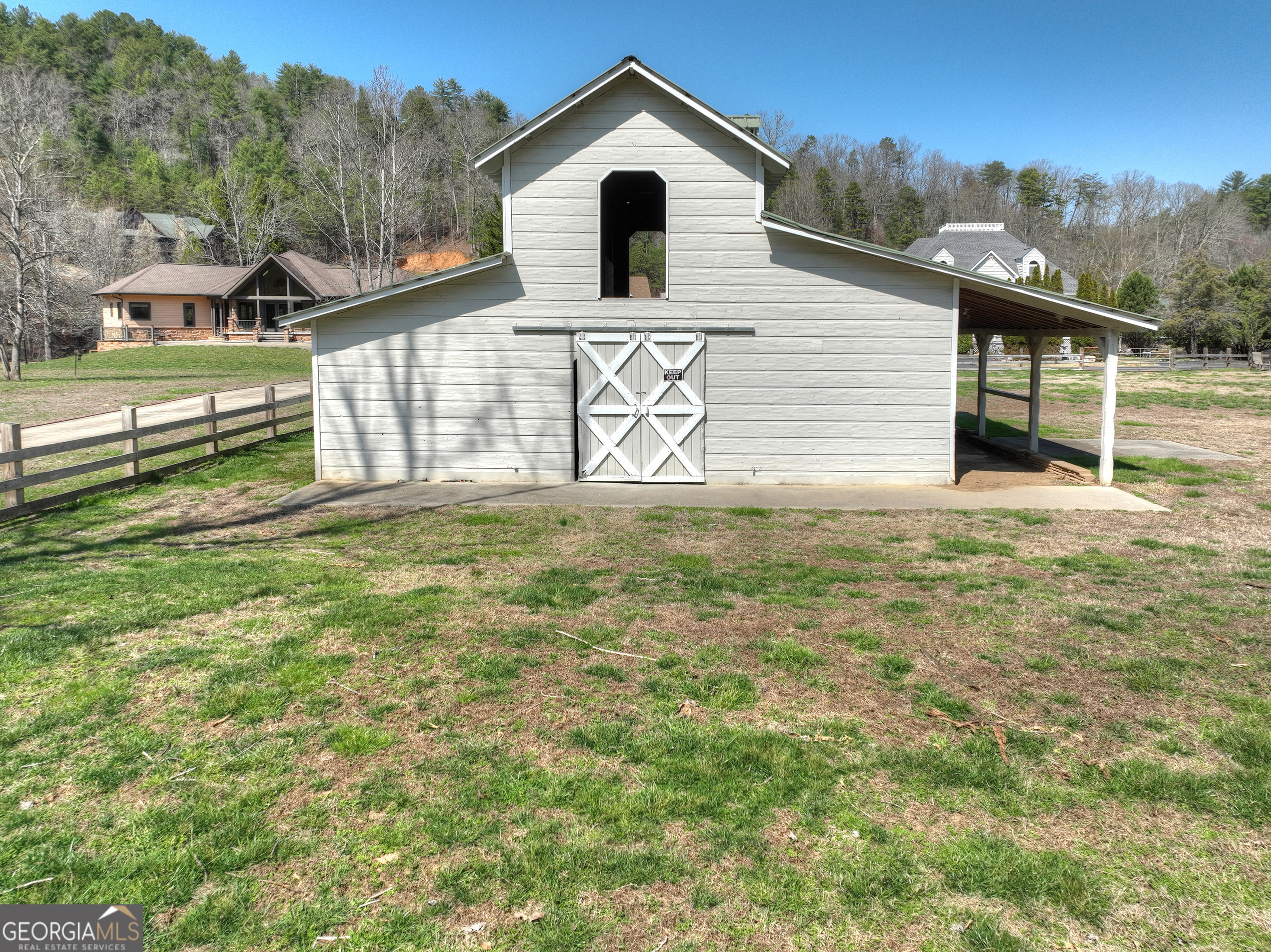 291 Kyle Arp Blue Ridge GA 30513