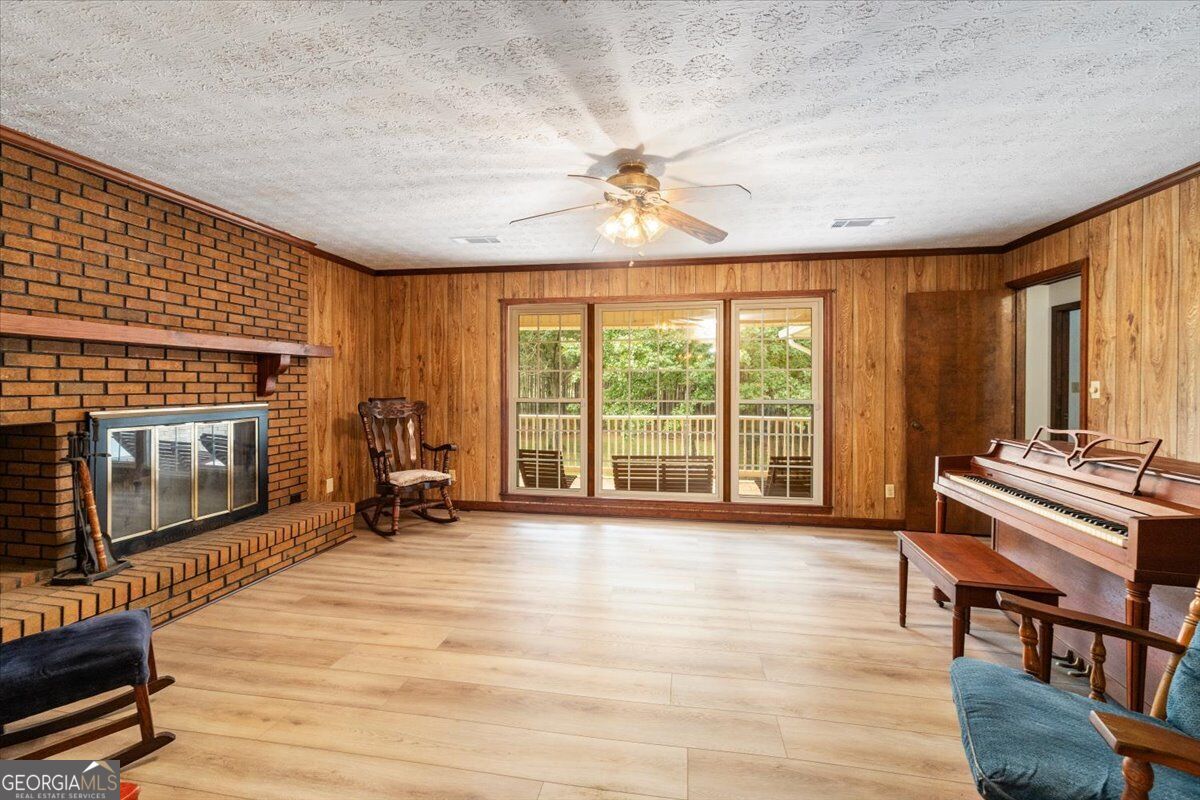 210 Bunch Road Tignall GA 30668