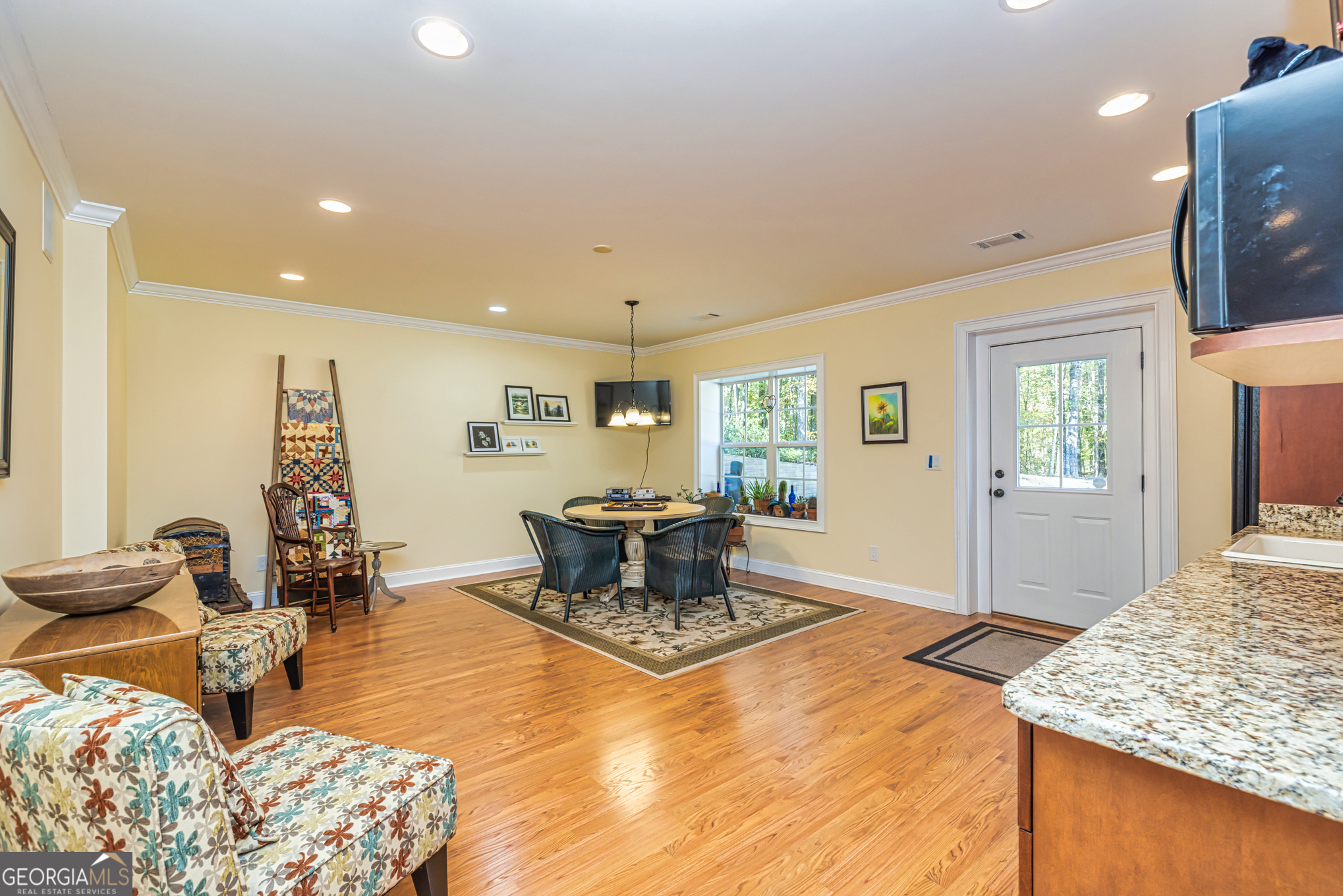 210 Mockingbird Lane Brooks GA 30205