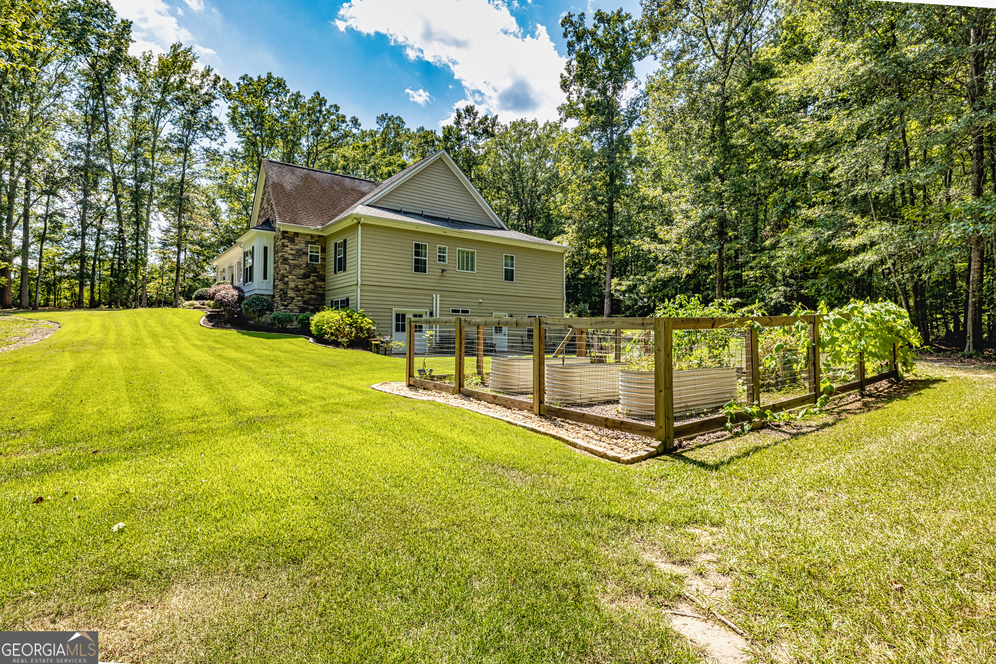 210 Mockingbird Lane Brooks GA 30205