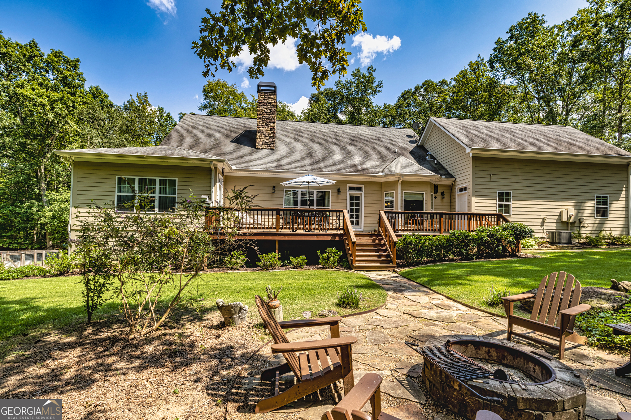 210 Mockingbird Lane Brooks GA 30205