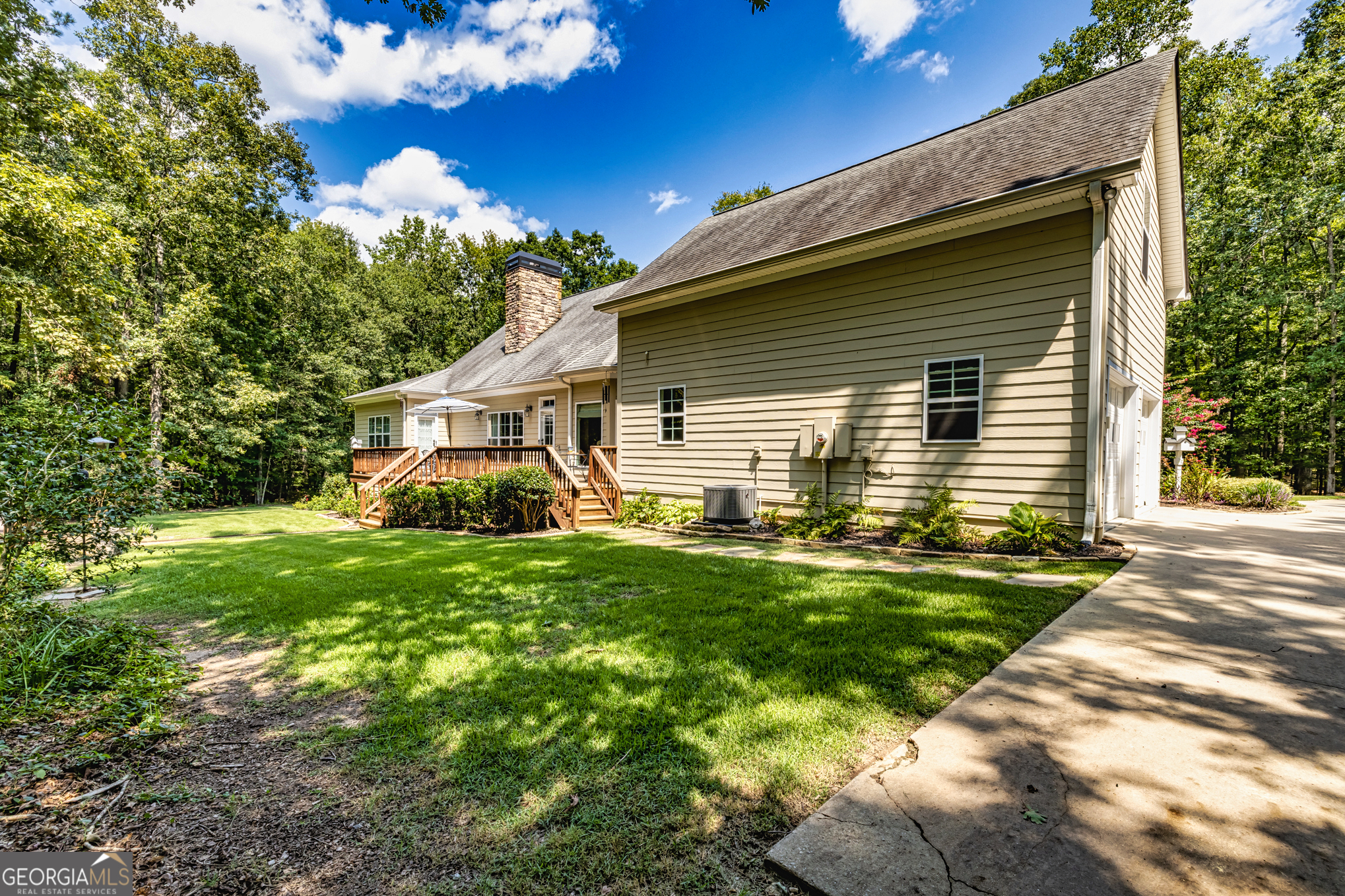 210 Mockingbird Lane Brooks GA 30205