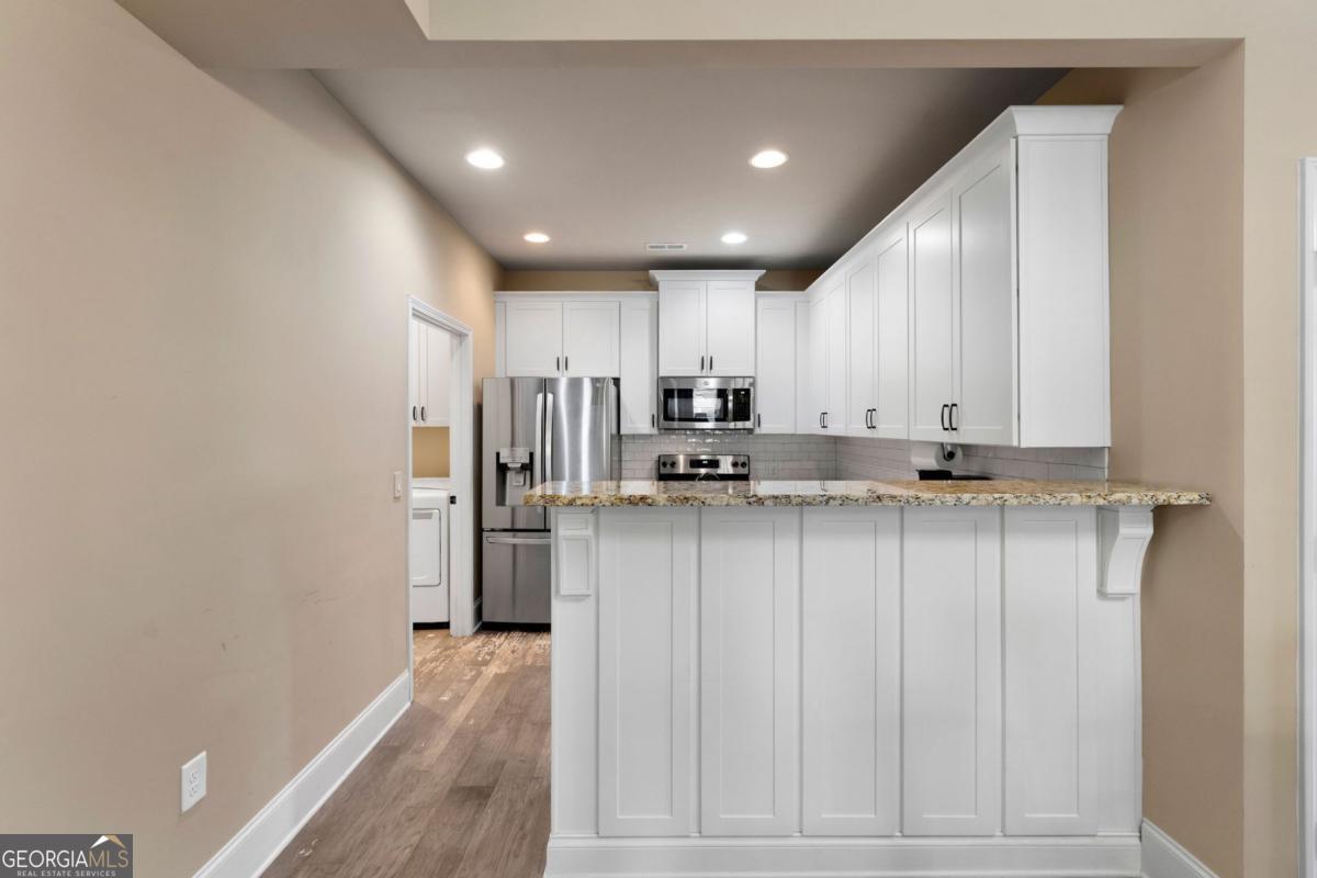 6 William Drive NE White GA 30184