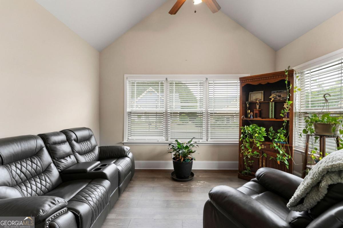 6 William Drive NE White GA 30184