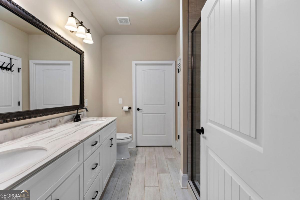 6 William Drive NE White GA 30184