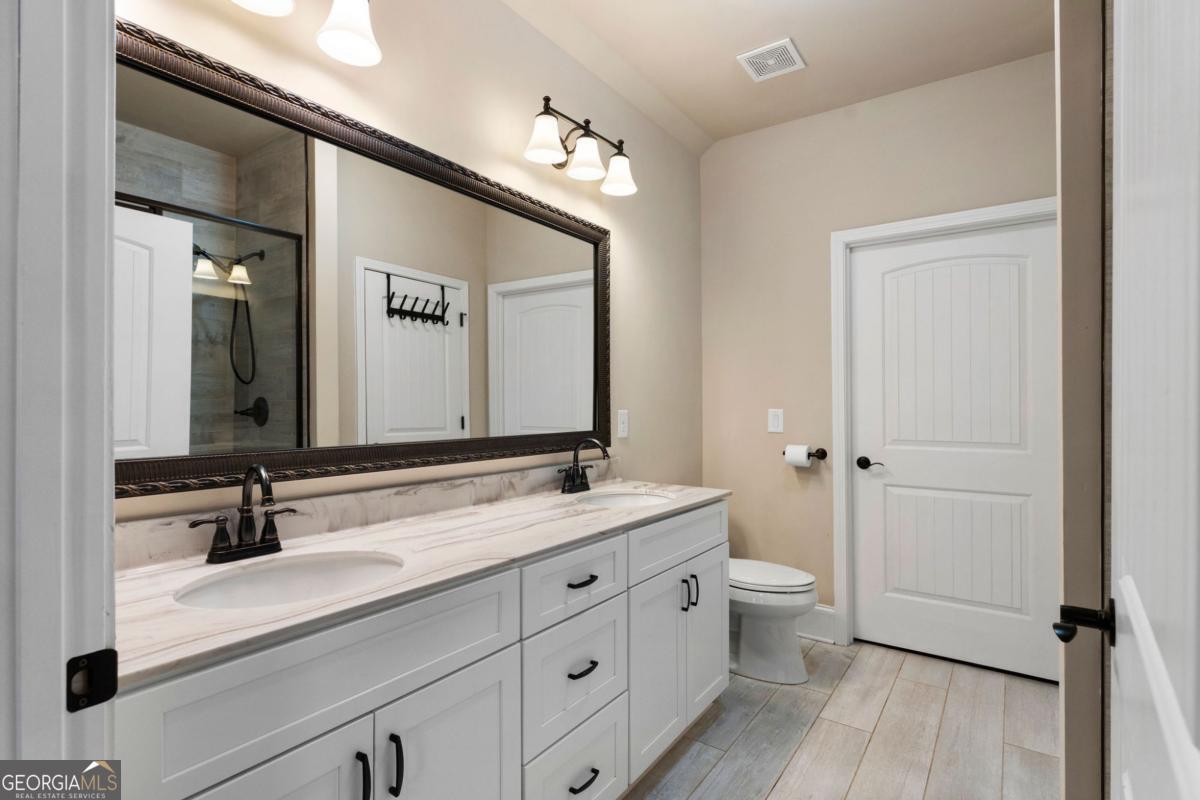 6 William Drive NE White GA 30184