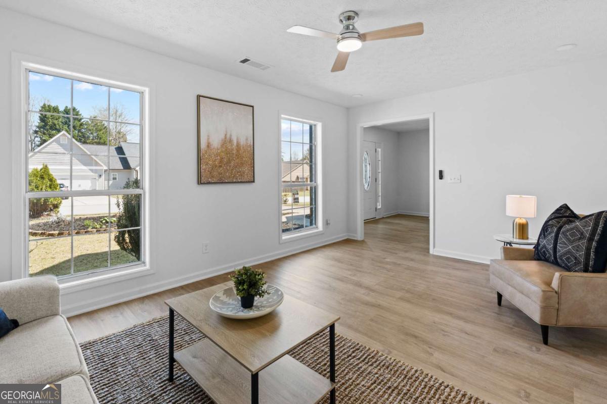 3347 Hobbit Glen Powder Springs GA 30127