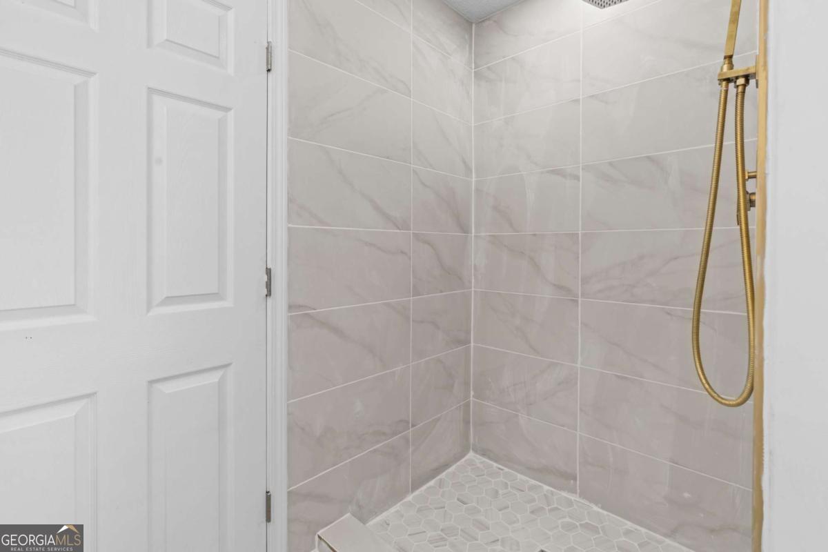 3347 Hobbit Glen Powder Springs GA 30127
