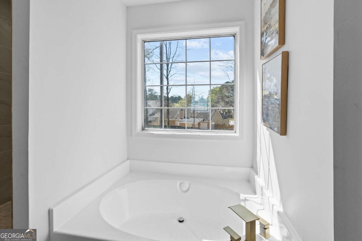 3347 Hobbit Glen Powder Springs GA 30127