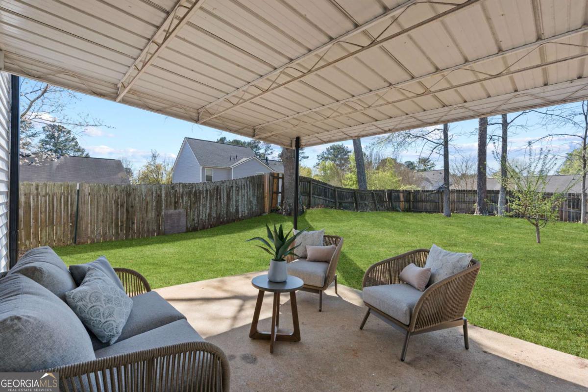 3347 Hobbit Glen Powder Springs GA 30127